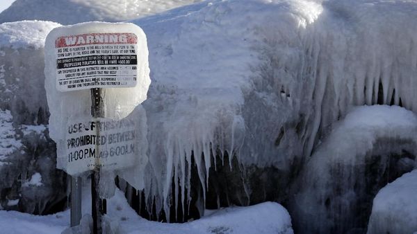 Potret AS Seperti Kutub, Dilanda Suhu Minus 54 Derajat Celcius!