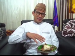 Sambangi Demak, Sandiaga Uno Cicip Caos Dhahar Makanan Favorit Sunan Kalijaga