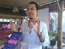 Musisi Robi Navicula Kritisi Kontribusi 10 USD Turis ke Bali