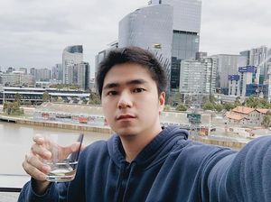 Gaya Kulineran Kevin Hendrawan, YouTuber yang Protes Bagasi Pesawat Berbayar