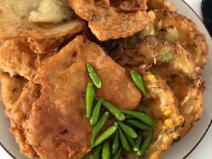 Krenyes! Ini Gorengan Renyah yang Enak Buat Sarapan dengan Kopi