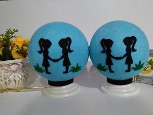 Ibu Rumah Tangga Ini Bikin Lampion Handmade Beromzet Jutaan Rupiah