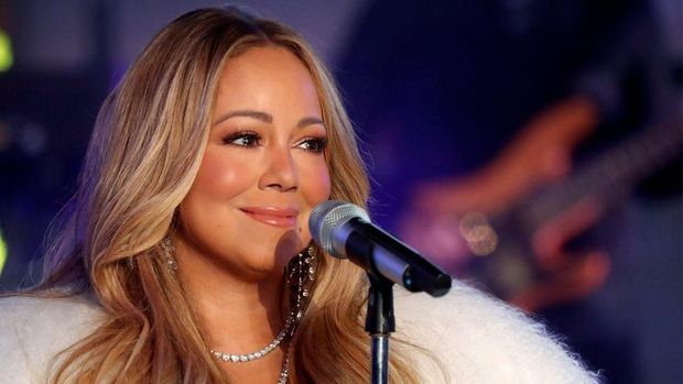 Mariah Carey didesak batalkan konser di Saudi karena 'campurkan musik dan politik'