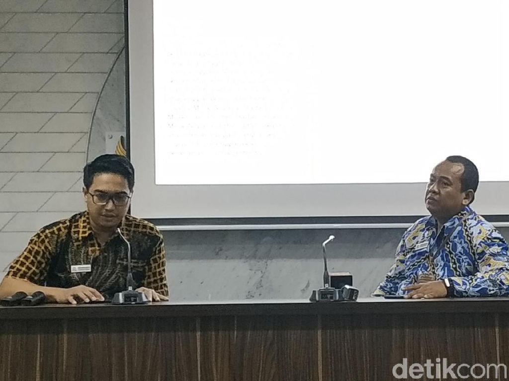 Ombudsman Duga Preman Tanah Abang Ingin Tempatkan PKL di Kolong JPM Ombudsman Duga Preman Tanah Abang Ingin Tempatkan PKL di Kolong JPM