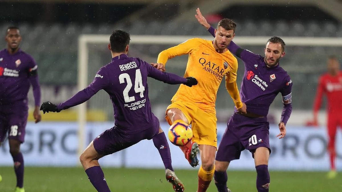 AS Roma tumbang 1-7 di markas Fiorentina. (Foto: Gabriele Maltinti/Getty Images)
