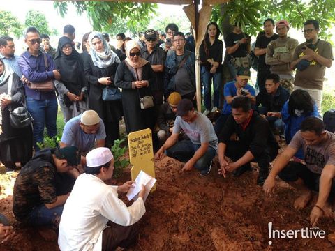 Pemakaman Jenazah Saphira Indah