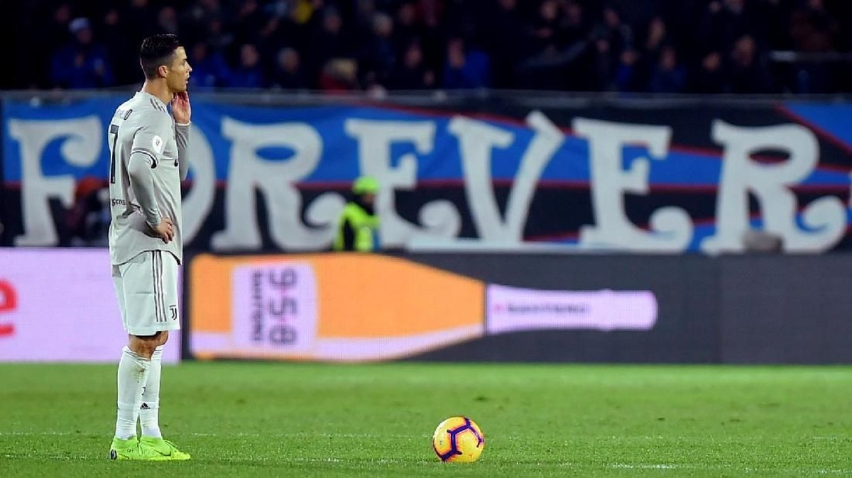 Ronaldo menghilang saat Juventus dihantam Atalanta 0-3 (REUTERS/Massimo Pinca)