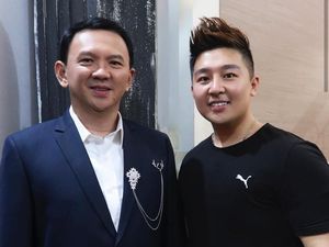 Berjas Rapi, Ahok Pemotretan Prewedding? Berjas Rapi, Ahok Pemotretan Prewedding?