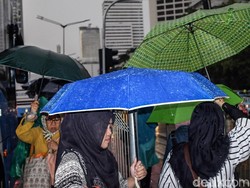 Jaksel dan Jaktim Diprediksi Hujan Sore Hari