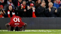 Selain Salah, Sadio Mane juga menunjukkan kegembiraanya usai menciptakan kontribusi bagi Liverpool. Sudah 22 gol dan lima assist yang disumbangkan pesepakbola Senegal itu bagi timnya di 2018/19. Foto: Carl Recine/Reuters