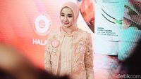 Laudya Cynthia Bella, Ashton Kutcher, Saphira Indah hingga Atiqah Hasiholan