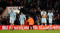 Akibat kekalahan ini, Chelsea turun ke peringkat lima dengan 47 poin. Meski punya jumlah poin sama dengan Arsenal, Chelsea kalah selisih gol. Reuters/John Sibley.