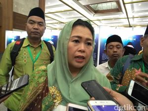 Soal Puisi Fadli Zon, Yenny Wahid Ingatkan Pentingnya Jaga Ucapan Soal Puisi Fadli Zon, Yenny Wahid Ingatkan Pentingnya Jaga Ucapan