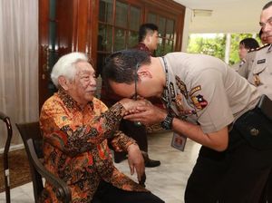 Awaloedin Wafat, Kapolri: Jajaran Kibarkan Bendera Setengah Tiang