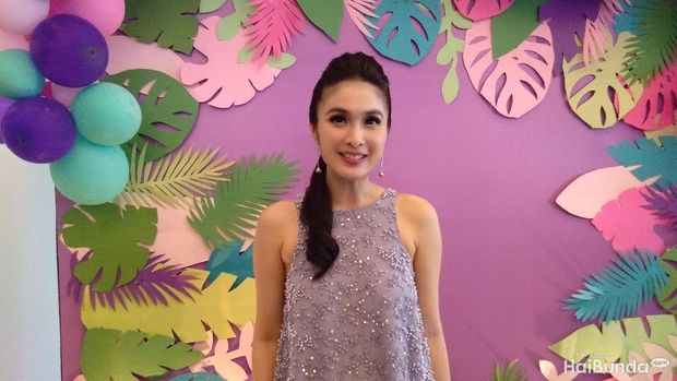 Tips Simpel Sandra Dewi Kembali Langsing Setelah Melahirkan
