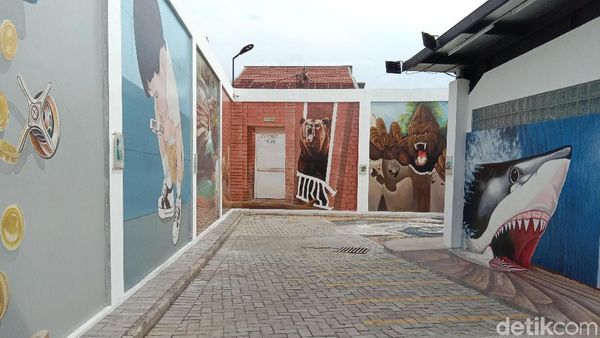 Foto: Wisata 3D Mural di Toko Fashion Ujung Berung, Bandung
