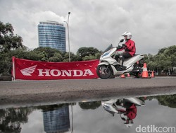 Honda Patenkan Motor Berbahan Bakar Hidrogen