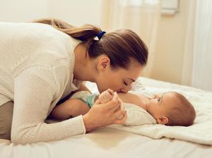 Cegah Infeksi, Simak Cara Tepat Bersihkan Tali Pusar Bayi