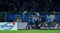 Gol Zapata tersebut membuat Atalanta menutup laga ini dengan keunggulan 3-0 atas Juventus. REUTERS/Massimo Pinca.