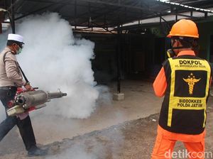 Demam Berdarah Mewabah, Kapolres Blitar Fogging Pondok Pesantren