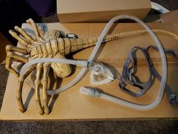 Potret Ketika Alat CPAP Diubah Jadi Alien Facehugger