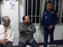 Buni Yani Tiba di Gunung Sindur