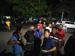 Polisi Tangkap WN Prancis Mafia Sabu yang Kabur dari Sel Polda NTB Polisi Tangkap WN Prancis Mafia Sabu yang Kabur dari Sel Polda NTB