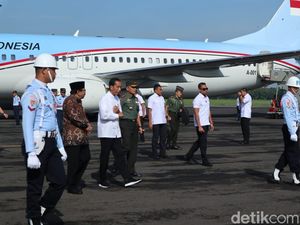 Tiba di Magetan, Jokowi Beli Keripik Lempeng Emak-emak Mekaar