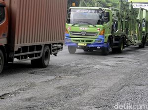 Sopir Truk Tinggalkan Trans Jawa yang Sudah Pasang Tarif Penuh