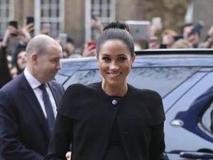 Tampil Beda, Meghan Markle Tinggalkan Gaya Rambut Berantakan Tampil Beda, Meghan Markle Tinggalkan Gaya Rambut Berantakan