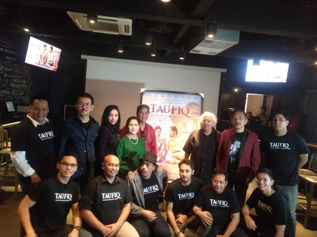 Kisah Hidup Taufiq Kiemas Diangkat ke Film Taufiq: Lelaki yang Menantang Badai Kisah Hidup Taufiq Kiemas Diangkat ke Film Taufiq: Lelaki yang Menantang Badai