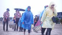 Indonesia Power Inisiasi Gerakan Coastal Clean Up Pantai Kuta