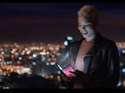 Intip Spesifikasi 7 Ponsel Layar Lipat Intip Spesifikasi 7 Ponsel Layar Lipat