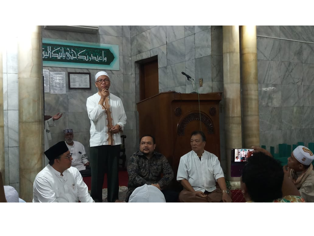 Beri Sambutan di Masjid, Buni Yani Menangis