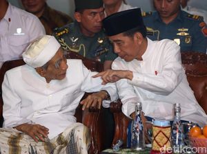 Doa Mbah Moen ke Prabowo: Diklarifikasi TKN, Dianggap BPN Pertanda Doa Mbah Moen ke Prabowo: Diklarifikasi TKN, Dianggap BPN Pertanda