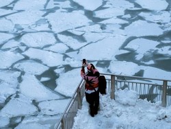 Cuaca Ala Kutub di Amerika Serikat Sebabkan Hal-hal Unik Seperti Ini