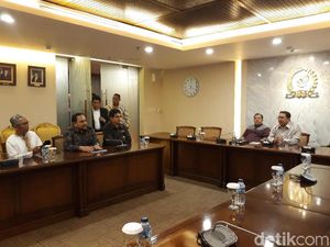 Merapat ke DPR, Buni Yani Cerita Kasusnya ke Fahri Hamzah-Fadli Zon Merapat ke DPR, Buni Yani Cerita Kasusnya ke Fahri Hamzah-Fadli Zon