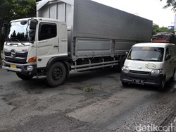 Truk Cabut dari Trans Jawa Gara-gara Tarif Tol Sentuh Jutaan Rupiah