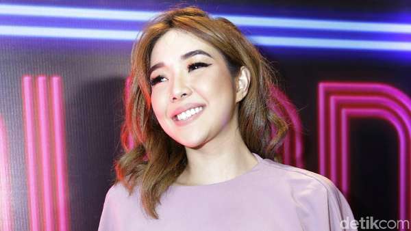 Lewat Film, Gisel Siap Bersatu dengan Gading Marten Lewat Film, Gisel Siap Bersatu Herbi Gading Marten