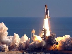 Mantan Astronaut: Corona Lebih Berbahaya dari Misi Antariksa