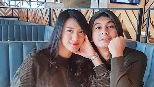 Raditya Dika dan Anissa Aziza