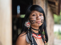 Cerita Suku di Amazon yang Terancam Punah