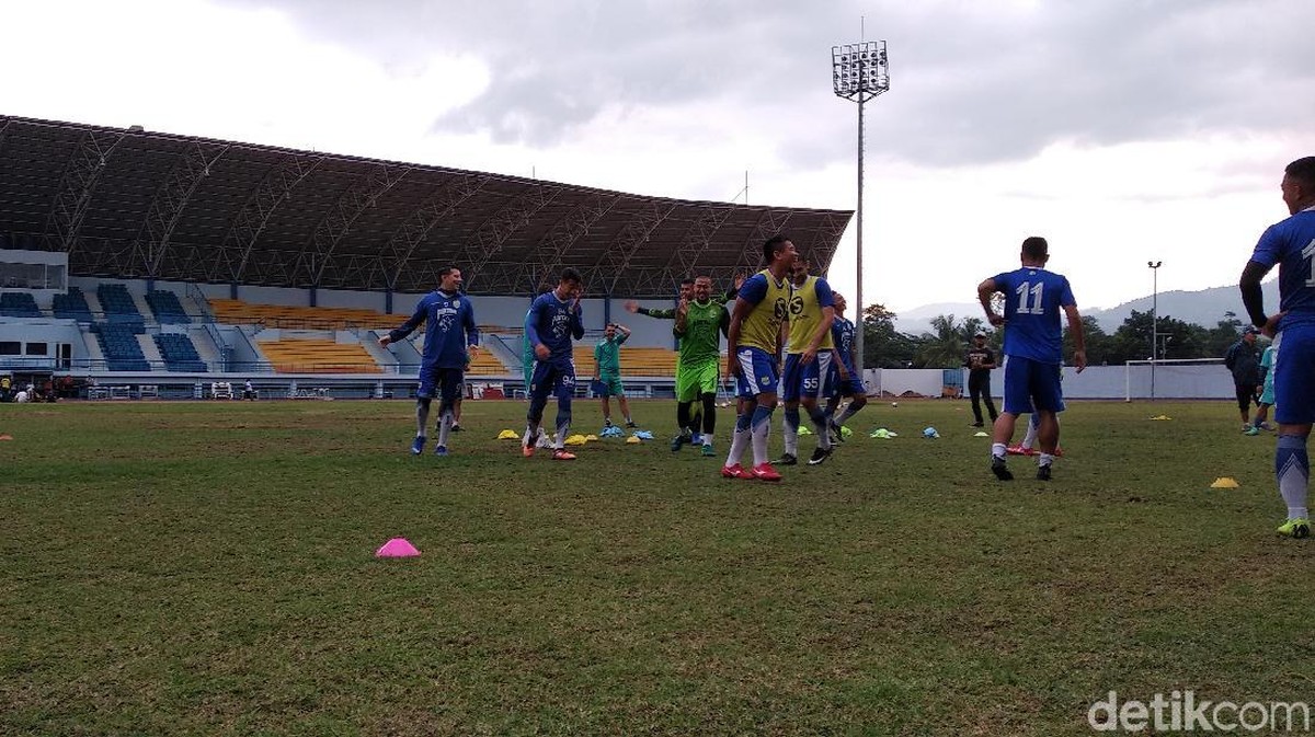 Persib bersiap menghadapi Persiwa di babak 32 besar Piala Indonesia. (Foto: Dony Indra Ramadhan/Detikcom)