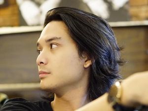 Baskara Mahendra Jadi Mainan Timo di Sebelum Iblis Menjemput Ayat 2 Baskara Mahendra Jadi Mainan Timo di Sebelum Iblis Menjemput Ayat 2