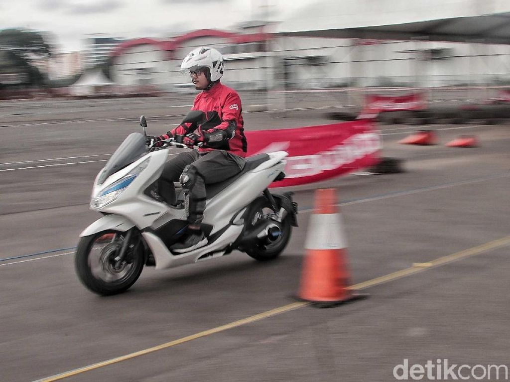 Setelah PCX, Honda Siapkan Motor Listrik Baru untuk Indonesia Setelah PCX, Honda Siapkan Motor Listrik Baru untuk Indonesia