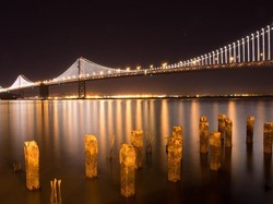 Pesona Jembatan di Dunia Kala Malam Tiba