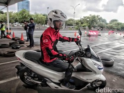 Motor Listrik Tak Butuh Perawatan, Bengkel Resmi Bakal Mati?