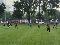 Gelar Sesi Game Internal, Indra Sebut Timnas U-22 Kian Berkembang