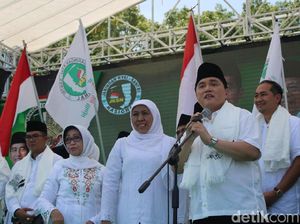 Erick Tohir Usulkan Media Beri Piala ke Penyebar Hoax Terbanyak Erick Tohir Usulkan Media Beri Piala ke Penyebar Hoax Terbanyak