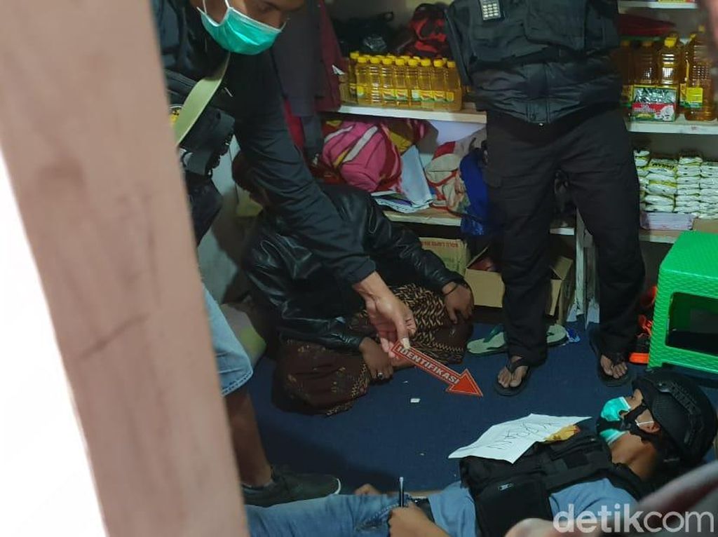 Pria yang Tewas Ditembak OTK di Papua Diterbangkan ke Probolinggo Pria yang Tewas Ditembak OTK di Papua Diterbangkan ke Probolinggo